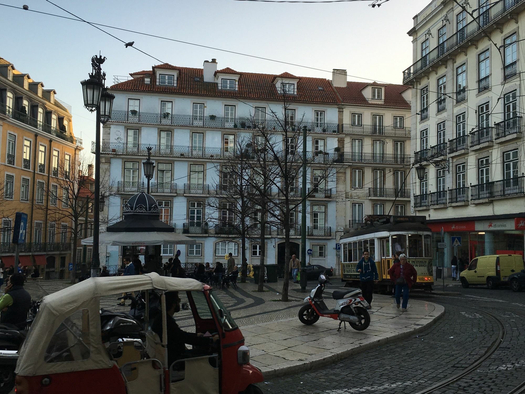 Апартаменты Lisbon Fragrances Экстерьер фото
